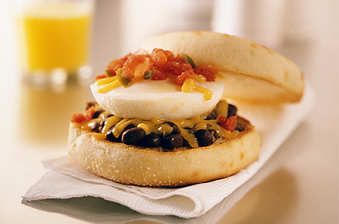 HUEVOS RANCHEROS SANDWICH