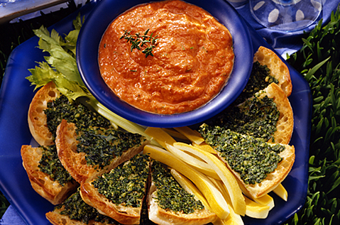 ROASTED RED PEPPER DIP WITH PESTO DIPPERS